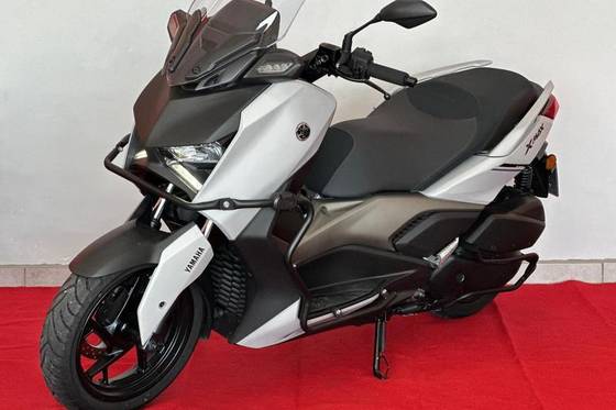 YAMAHA XMAX 250 CONNECTED ABS 